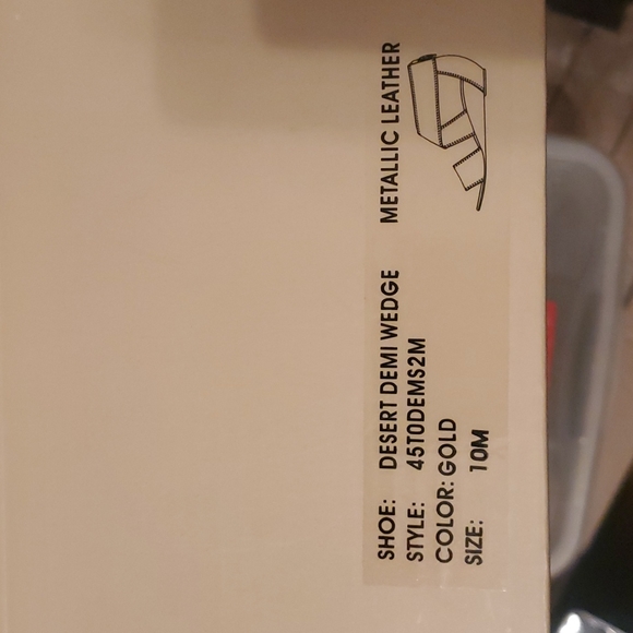 Shoe - Picture 3 of 3